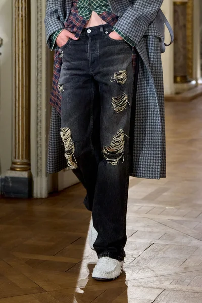 Look 90